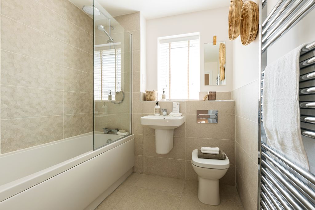 Additional image 11 of 4 bed detached house for sale"The Goldsmith" at Green Farm, Chippenham Road, Lyneham SN15