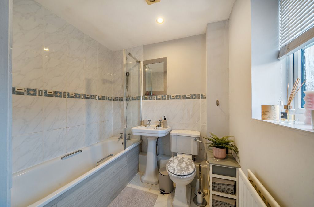 Additional image 13 of 2 bed flat for saleFigsbury Close, Swindon, Wiltshire SN25
