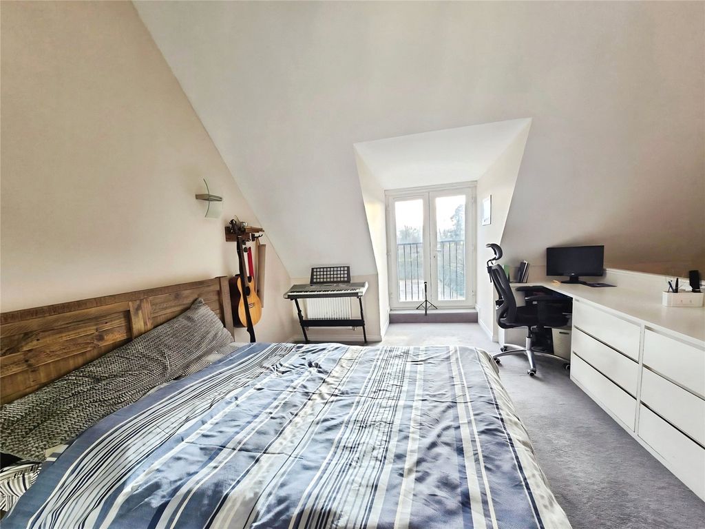 Additional image 12 of 3 bed semi-detached house for saleNicholson Park, Bracknell, Berkshire RG12