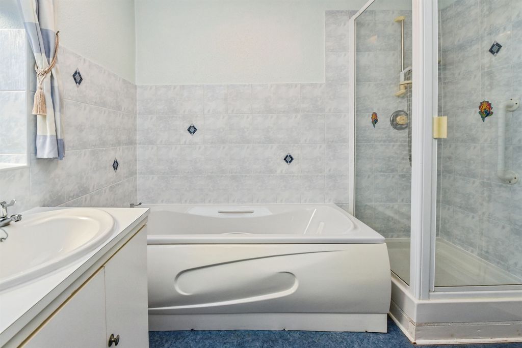 Additional image 9 of 3 bed detached bungalow for saleBrookwell Close, Chippenham SN15