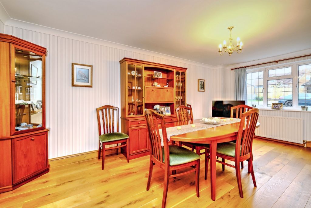 Additional image 4 of 3 bed detached house for saleGlenfield Close, Winterslow, Salisbury SP5