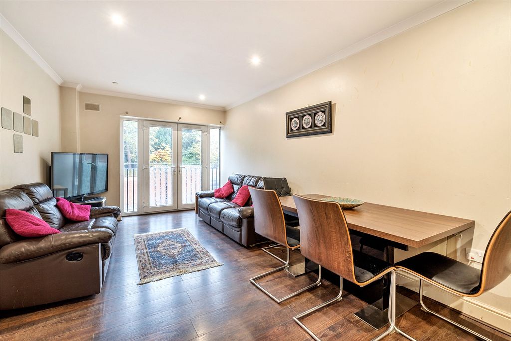 Additional image 3 of 2 bed flat for saleCamberley, Surrey GU15