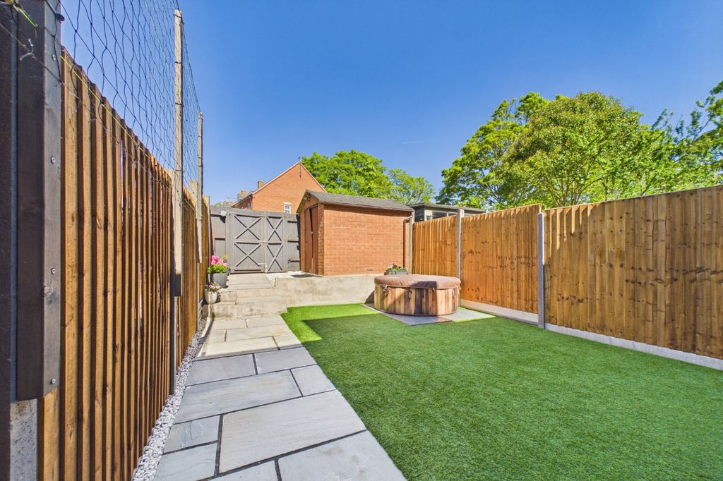 Additional image 5 of 4 bed terraced house for saleSwanley Mews, Broad Lane, Bracknell, Berkshire RG12