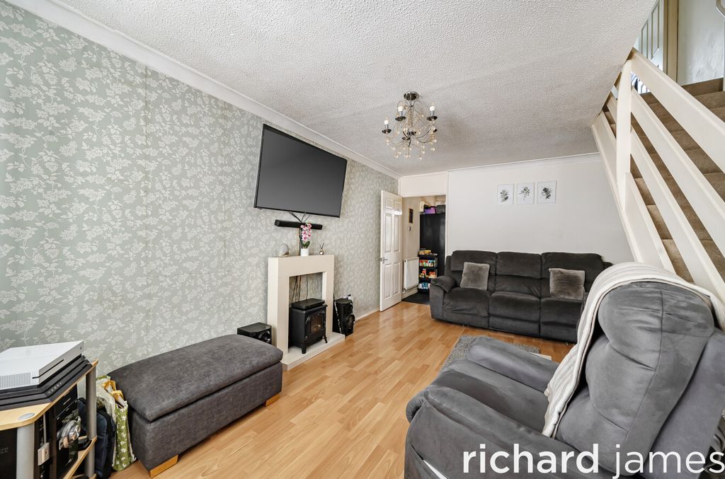 Additional image 9 of 2 bed semi-detached house for saleChives Way, Woodhall Park, Swindon SN2
