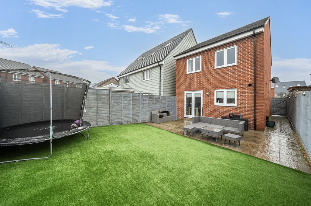 Additional image 5 of 3 bed detached house for saleHill View, Ridgeway Farm, Swindon SN5
