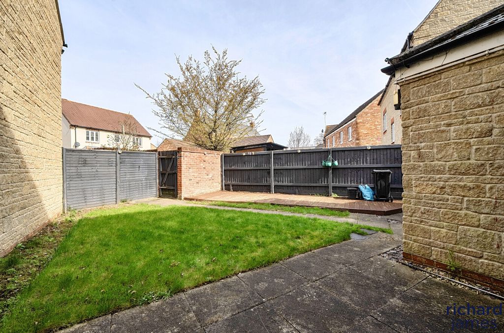 Additional image 16 of 4 bed detached house for saleCharmind Walk, Haydon Wick, Swindon SN25