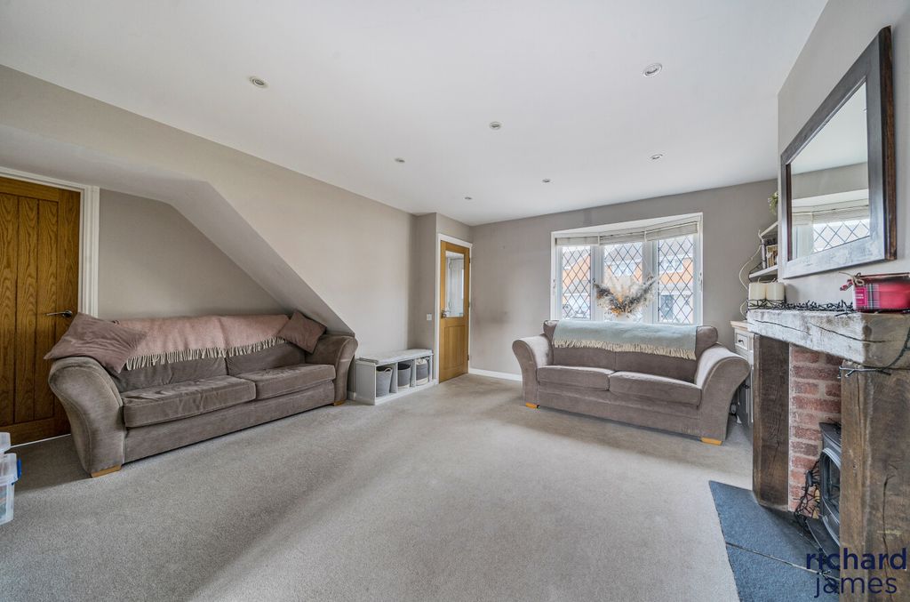 Additional image 6 of 4 bed detached house for saleGifford Road, Stratton St Margaret, Swindon SN3