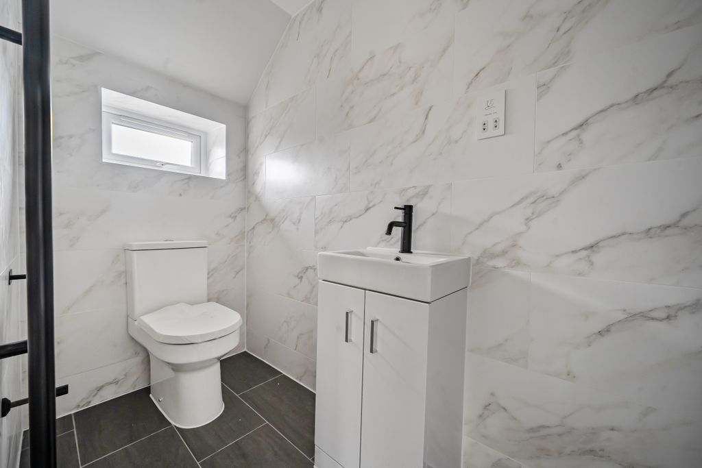 Additional image 11 of 4 bed semi-detached house for saleHigh Street, Wanborough, Wiltshire SN4
