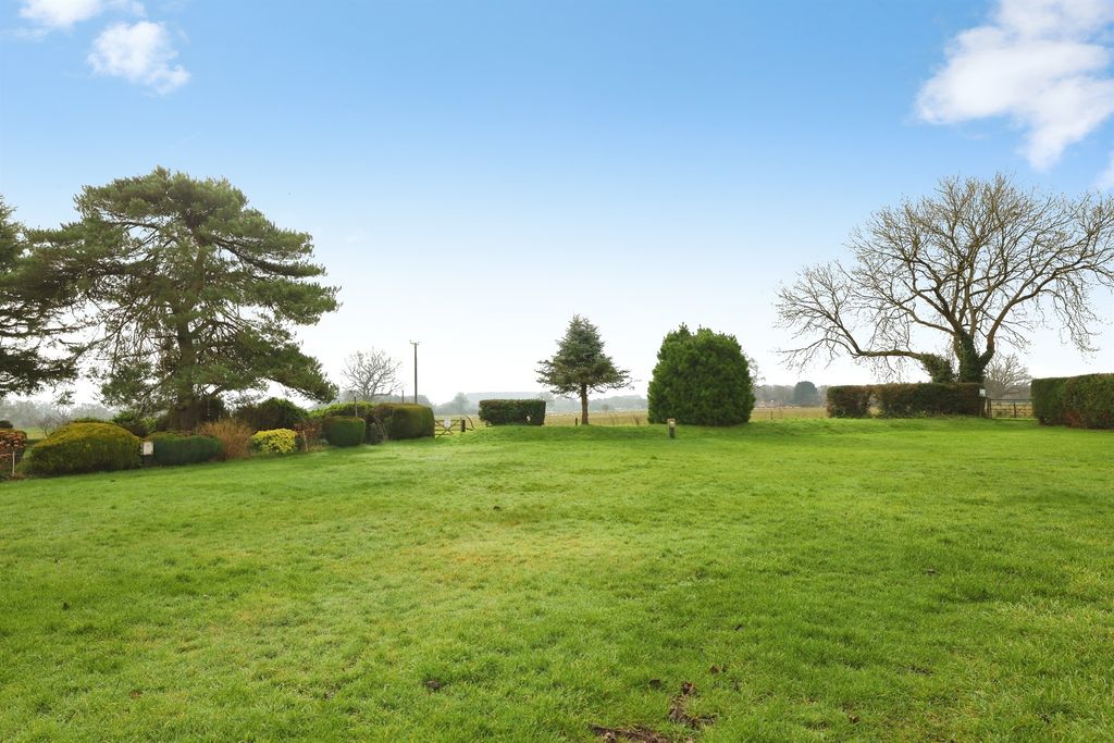Additional image 11 of 2 bed mobile/park home for saleHillview Park Home Estate, Oare, Marlborough SN8