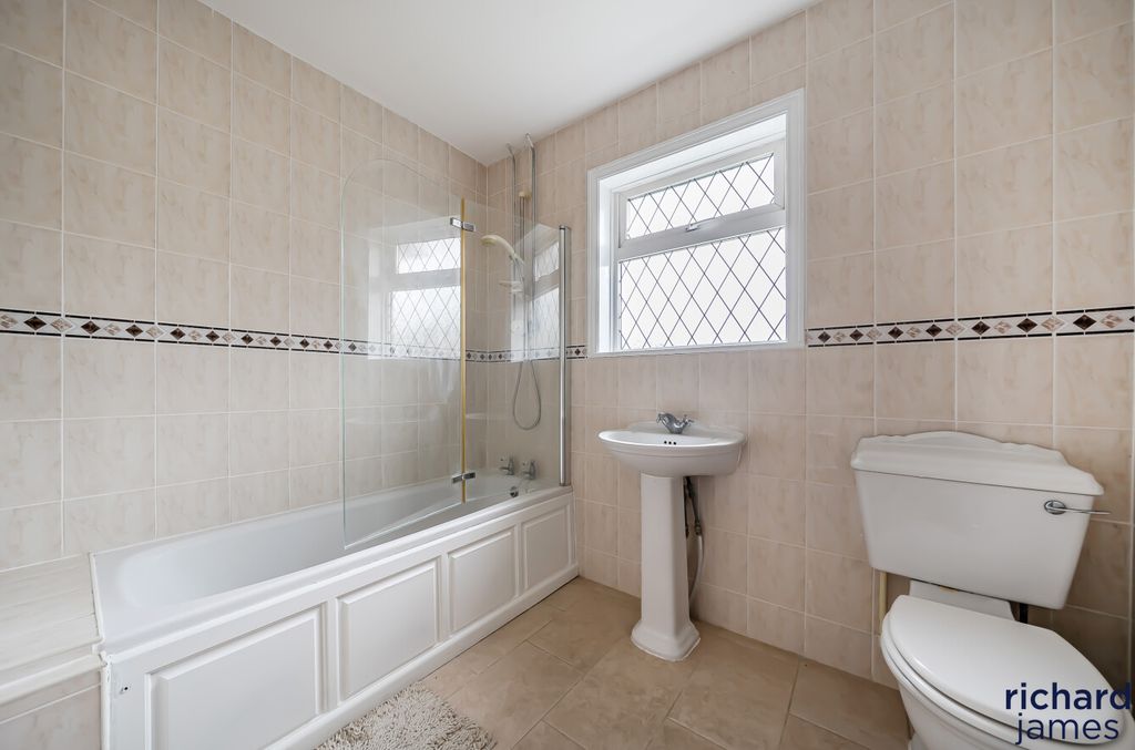 Additional image 12 of 3 bed detached house for saleMarlborough Road, Swindon SN3