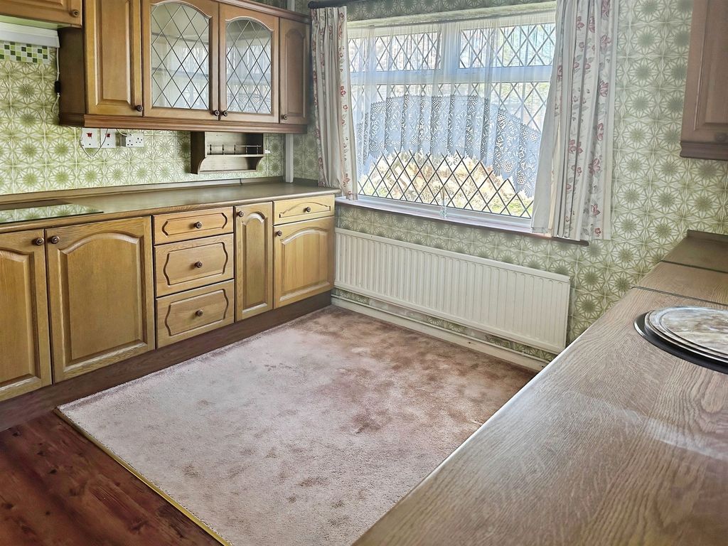 Additional image 4 of 3 bed detached house for saleMalvern Way, Porton, Salisbury SP4