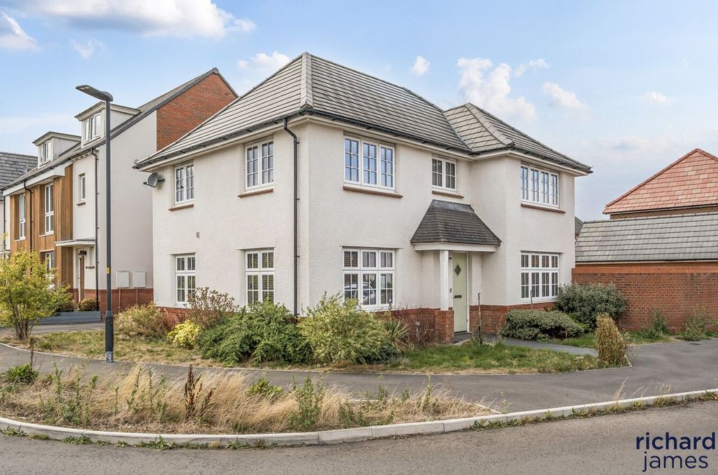 Additional image 19 of 4 bed detached house for saleCrofton Road, Swindon SN3