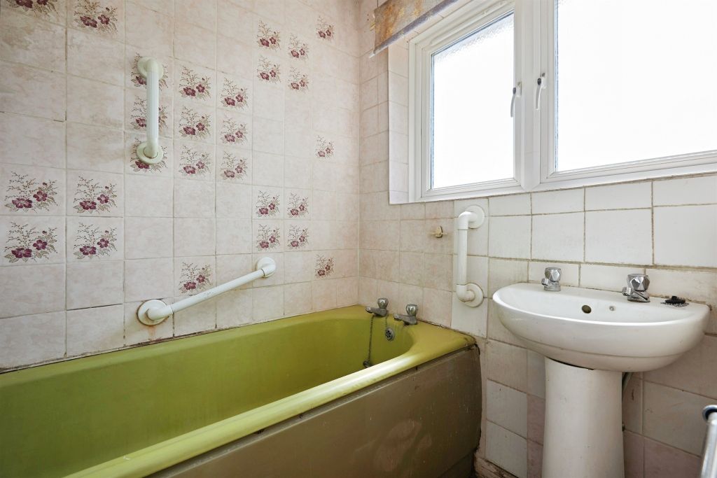 Additional image 10 of 3 bed terraced house for saleBishopdown Road, Salisbury SP1