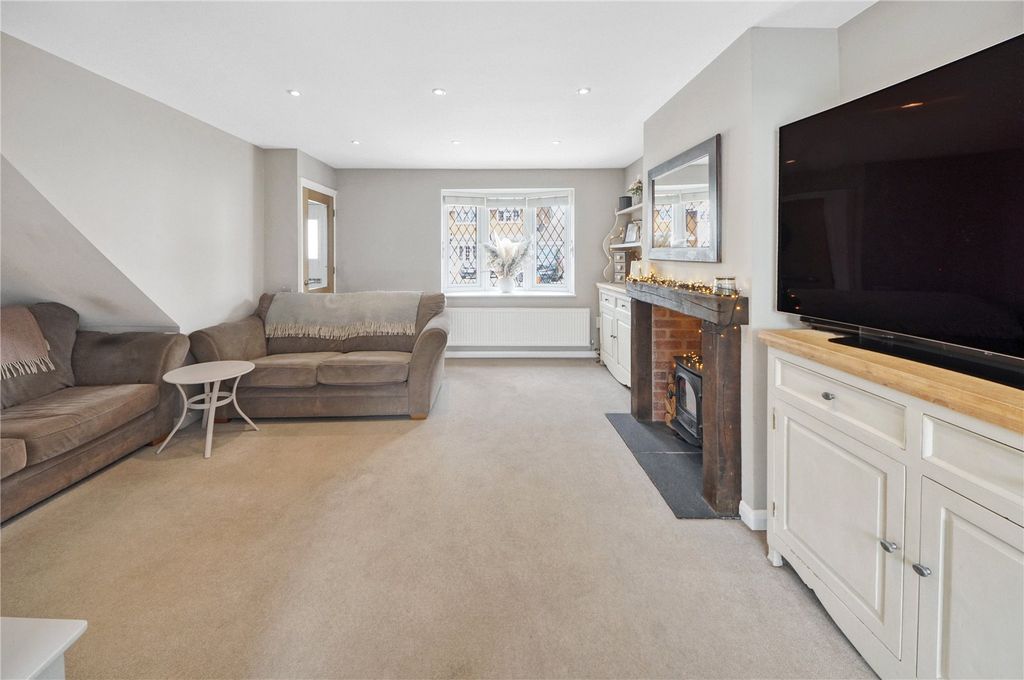 Additional image 3 of 4 bed detached house for saleGifford Road, Stratton, Swindon SN3