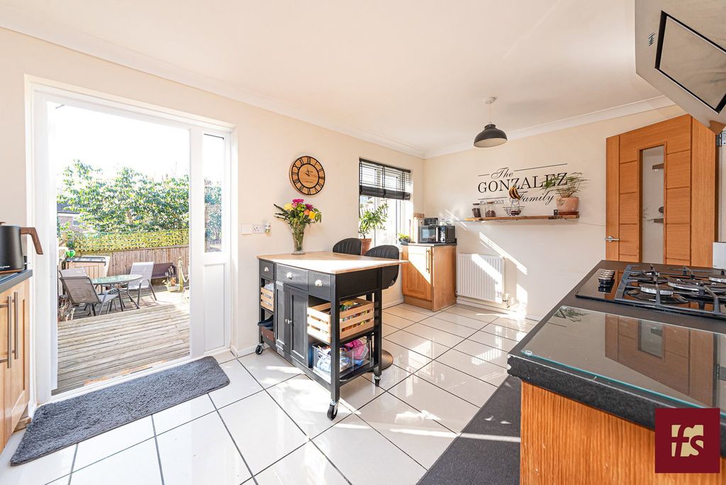 Additional image 7 of 4 bed end terrace house for saleDeansgate, Bracknell RG12
