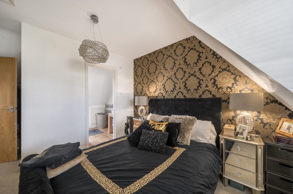 Additional image 17 of 4 bed detached house for saleBroome Manor Lane, Old Town, Swindon SN3