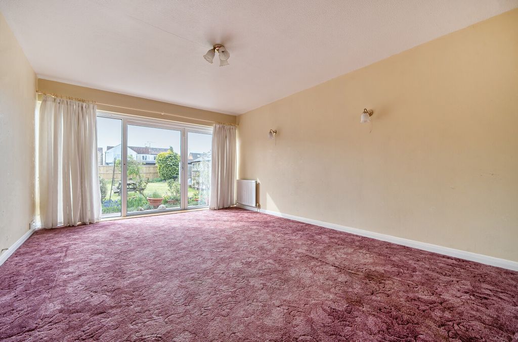 Additional image 5 of 6 bed detached house for saleCarisbrooke Terrace, Chiseldon, Swindon SN4