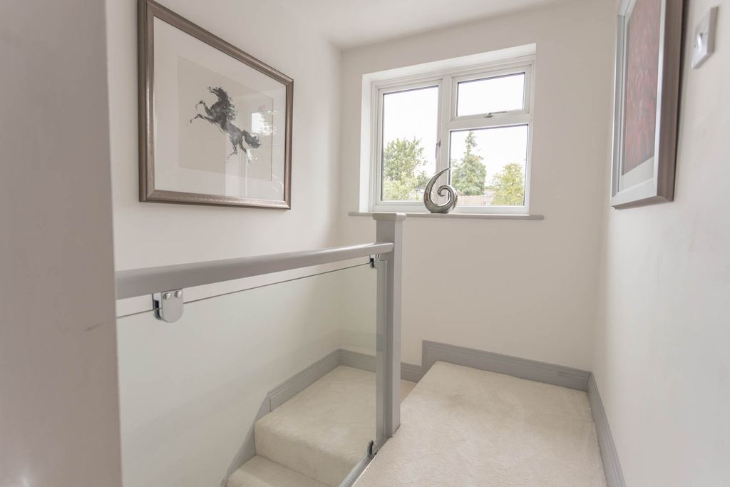 Additional image 12 of 3 bed detached house for saleMansfield Place, Ascot, Berkshire SL5