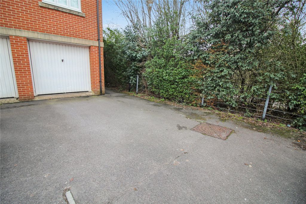 Additional image 23 of 4 bed semi-detached house for saleCharmind Walk, Winterbourne Road, Swindon, Wiltshire SN25