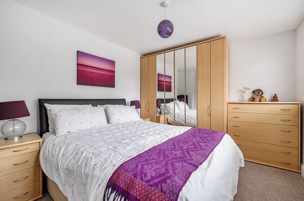 Additional image 8 of 3 bed semi-detached house for saleRossett Close, Bracknell, Berkshire RG12
