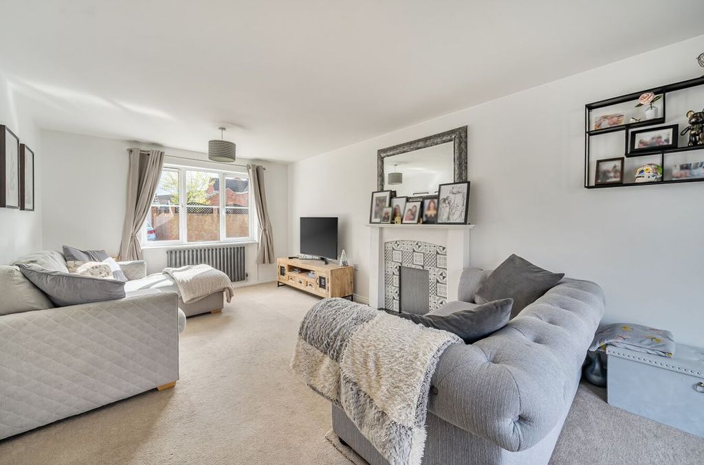 Additional image 3 of 4 bed detached house for saleHatch Road, Upper Stratton, Swindon SN3