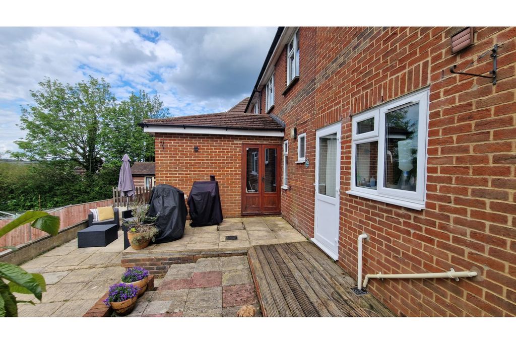 Additional image 32 of 4 bed semi-detached house for saleOrchard Road, Marlborough SN8