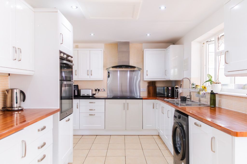 Additional image 12 of 3 bed detached house for saleHighworth, Wiltshire SN25