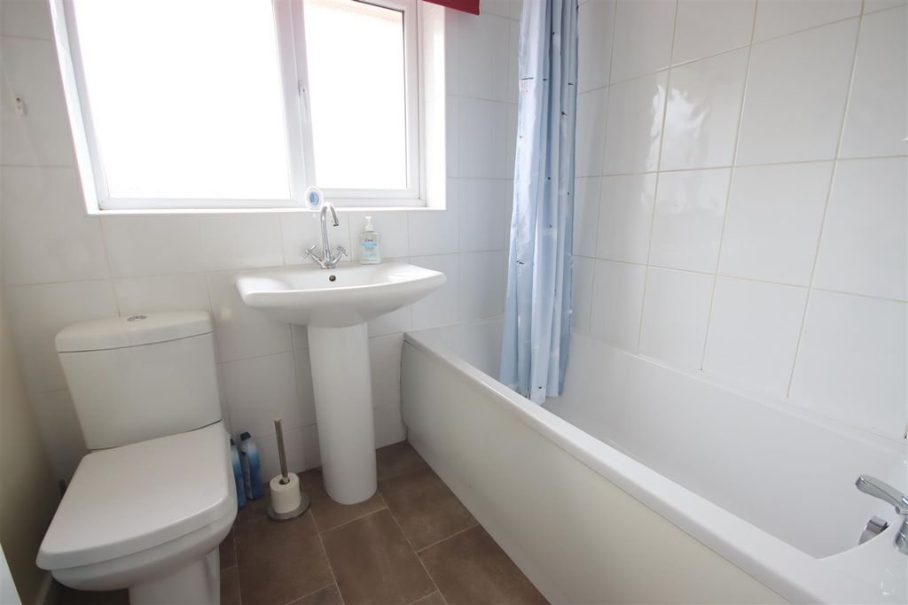 Additional image 10 of 3 bed end terrace house for saleStonelea Close, Chippenham SN14