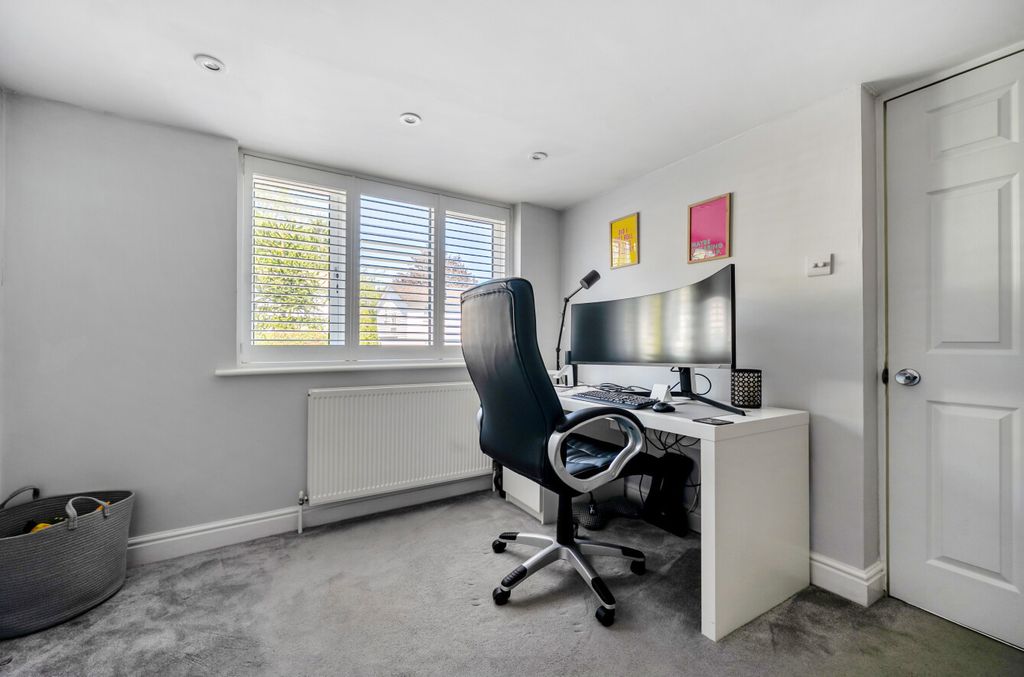 Additional image 29 of 4 bed detached house for saleKyle Close, Bracknell, Berkshire RG12