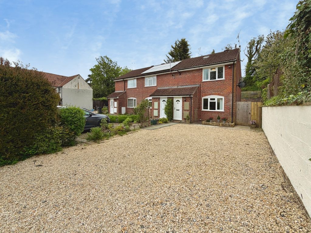 2 bed end terrace house for saleButlers Court, Warminster BA12