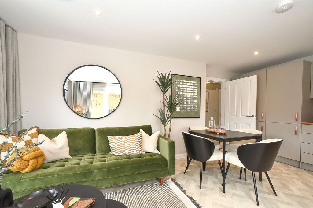 Additional image 6 of 2 bed flat for saleFoundry Lane, Chippenham, Wiltshire SN15