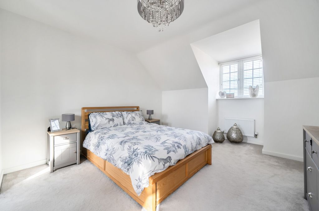 Additional image 21 of 3 bed semi-detached house for saleSt. Georges Park, Binfield, Bracknell, Berkshire RG42
