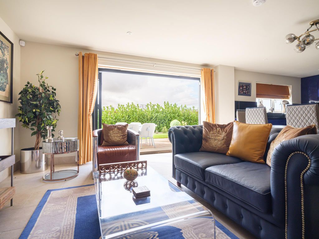 Additional image 4 of 4 bed detached house for saleThe Shearings, Sutton Benger, Chippenham, Wiltshire SN15