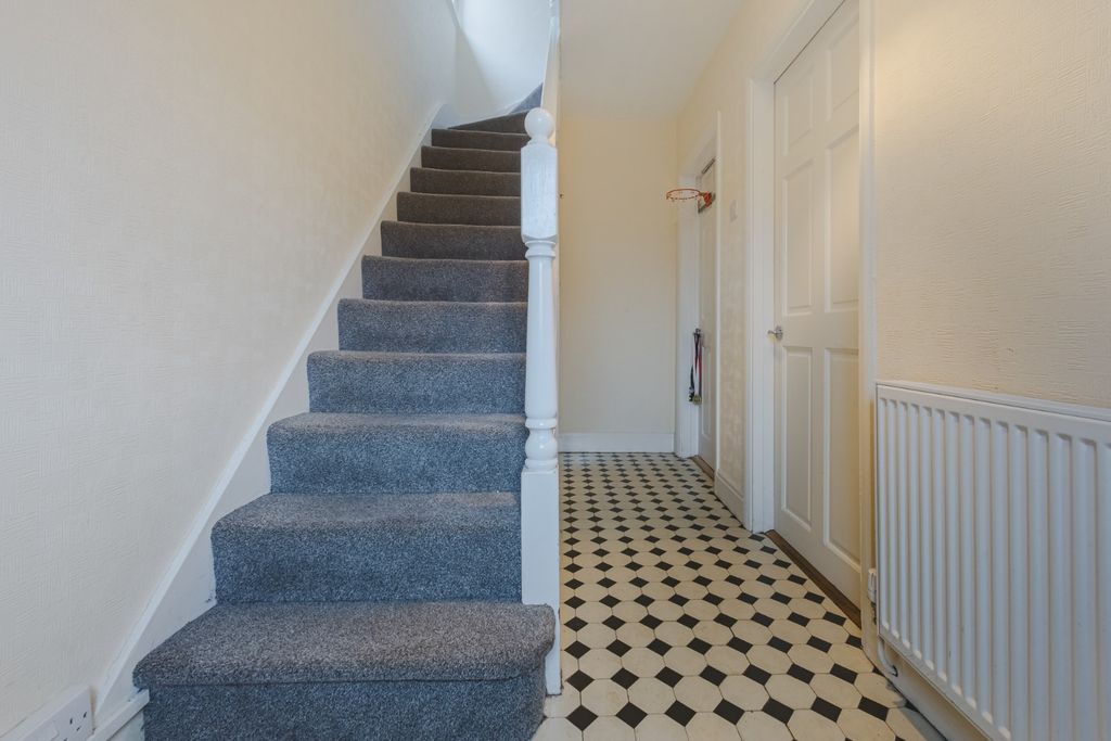 Additional image 8 of 3 bed semi-detached house for saleChurch Walk North, Swindon, Wiltshire SN25