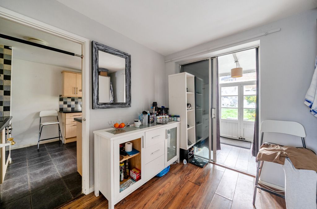 Additional image 3 of 3 bed terraced house for saleSouth Lynn Crescent, Bracknell, Berkshire RG12