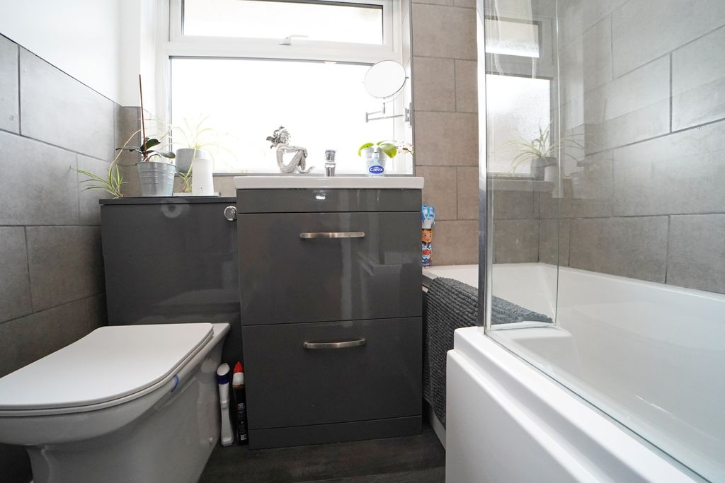 Additional image 7 of 2 bed detached bungalow for saleWelford Close, Swindon SN3