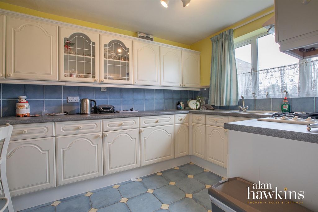Additional image 8 of 2 bed semi-detached house for saleShakespeare Road, Royal Wootton Bassett SN4