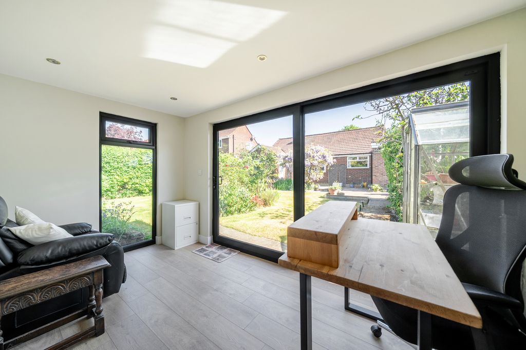 Additional image 12 of 3 bed detached house for saleQueens Close, Ascot SL5