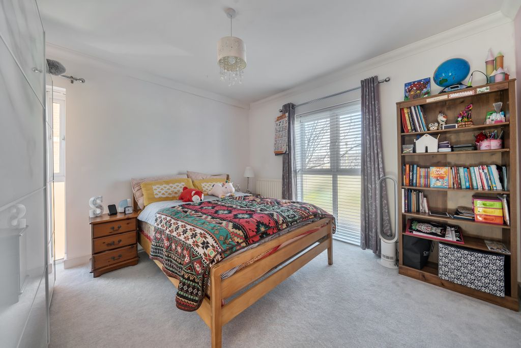 Additional image 10 of 5 bed detached house for saleOkus Road, Swindon SN1