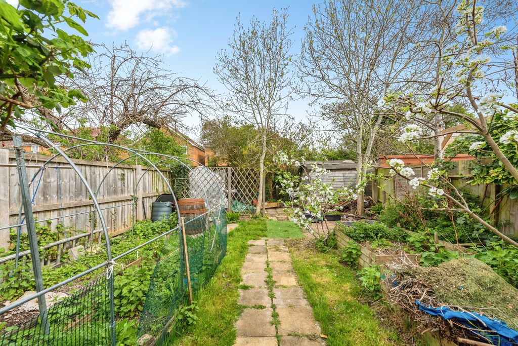 Additional image 17 of 3 bed semi-detached house for saleCopse Avenue, Swindon SN1