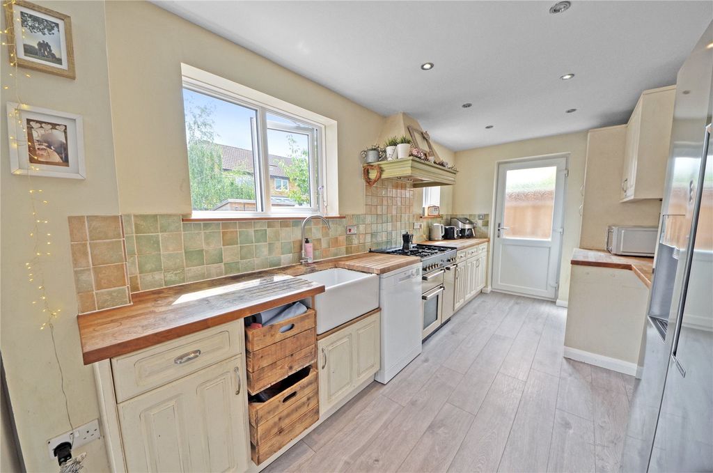 Additional image 10 of 4 bed detached house for saleGifford Road, Stratton, Swindon SN3