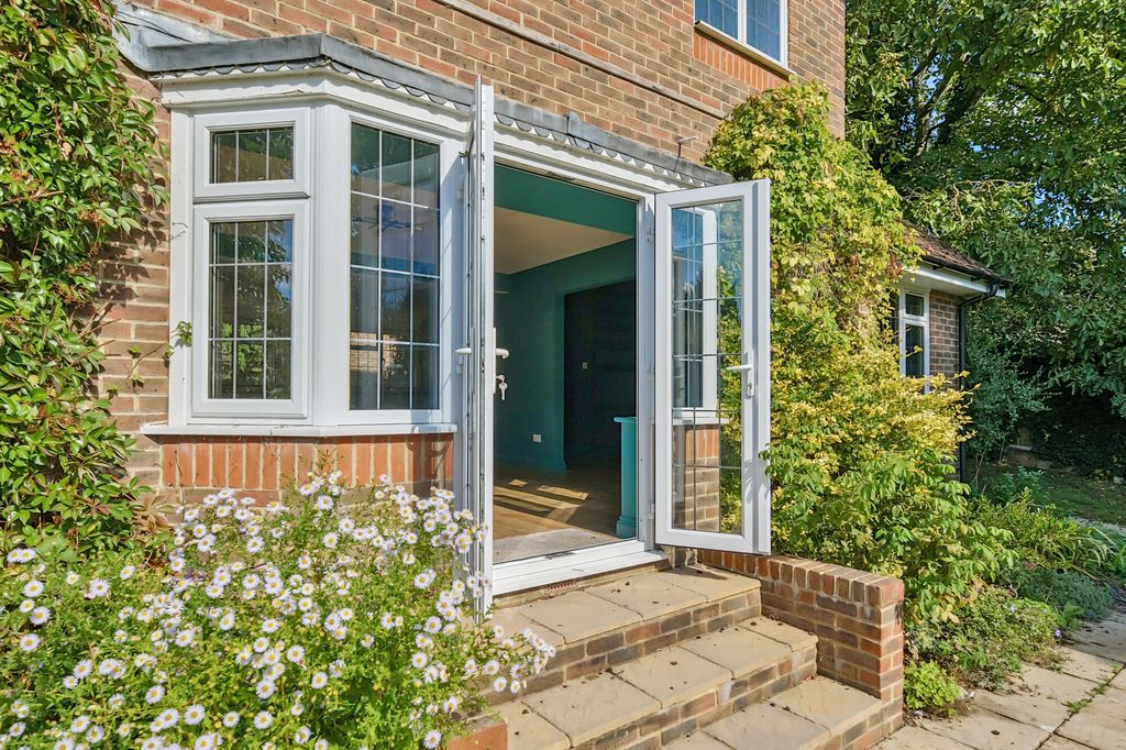 Additional image 4 of 5 bed detached house for saleBath Road, Marlborough SN8