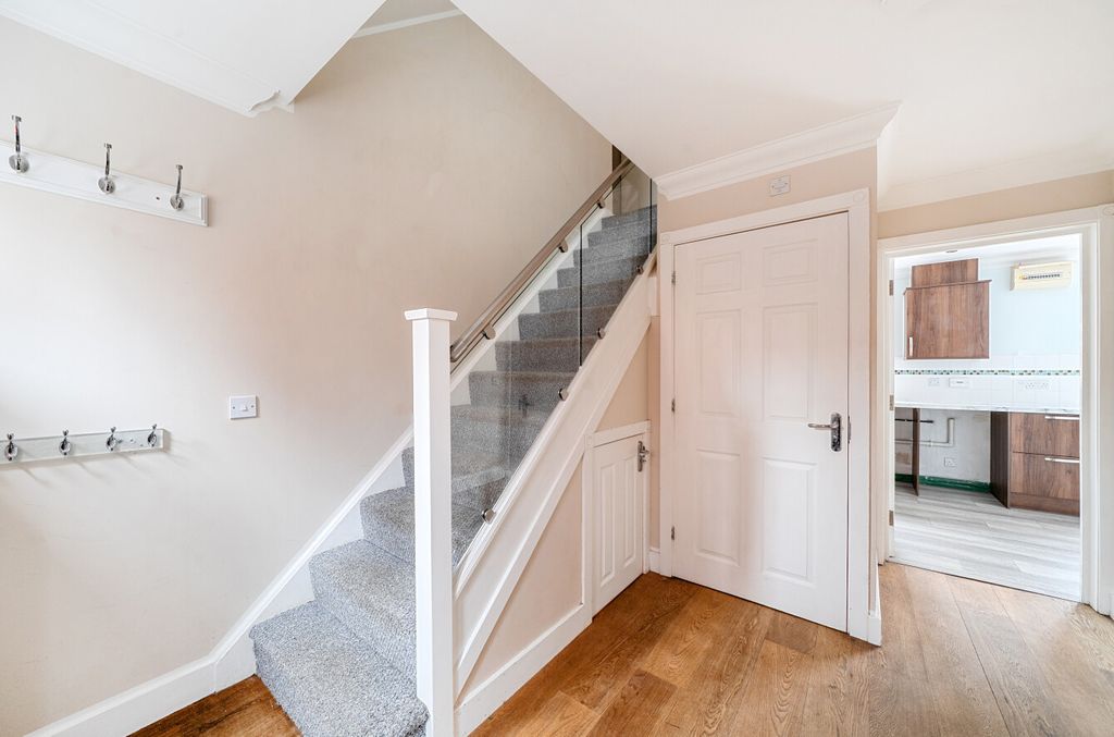 Additional image 13 of 5 bed terraced house for saleZakopane Road, Swindon, Wiltshire SN25