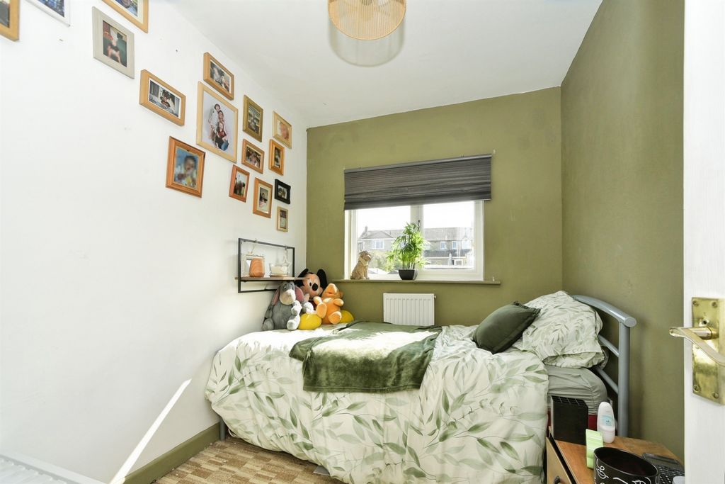 Additional image 11 of 5 bed semi-detached house for saleDownham Mead, Chippenham SN15