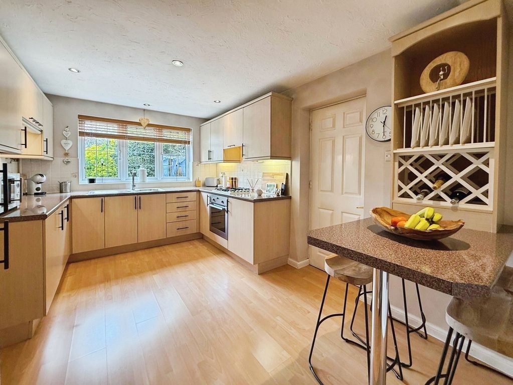 Additional image 2 of 4 bed detached house for saleWoodford Green, Bracknell, Berkshire RG12