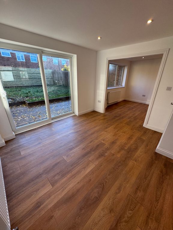 Additional image 6 of 4 bed terraced house for saleHolbeck, Bracknell, Berkshire RG12