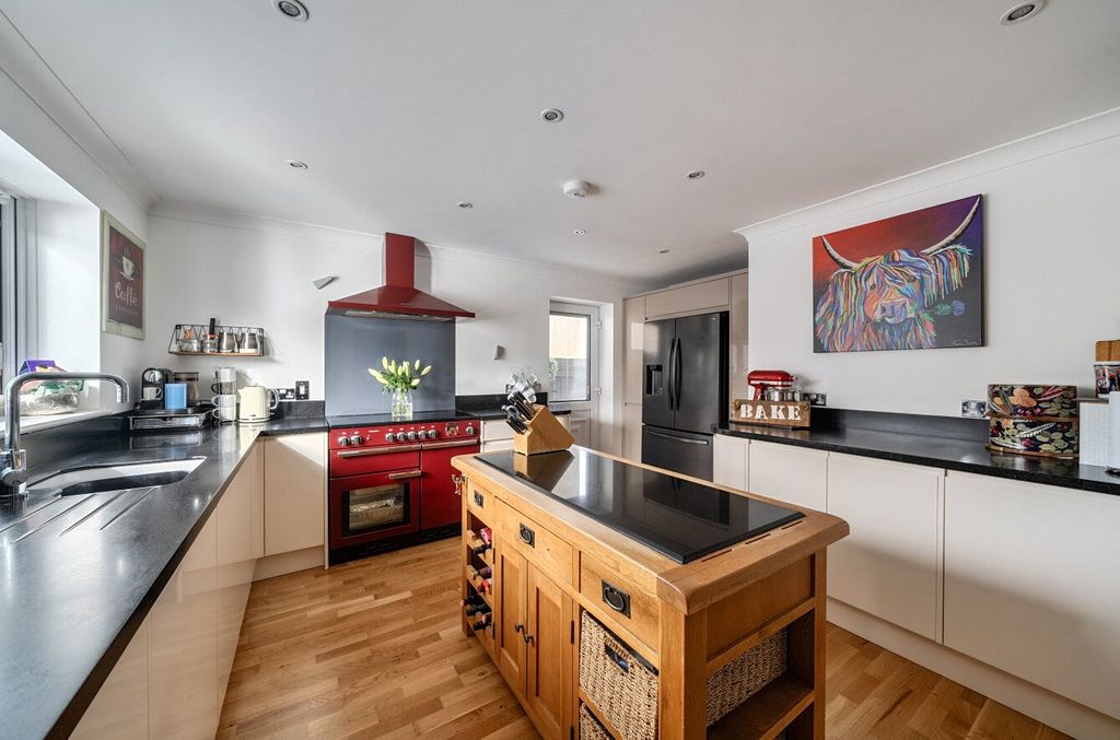 Additional image 3 of 4 bed detached house for saleCoate Lane, Coate, Swindon SN3