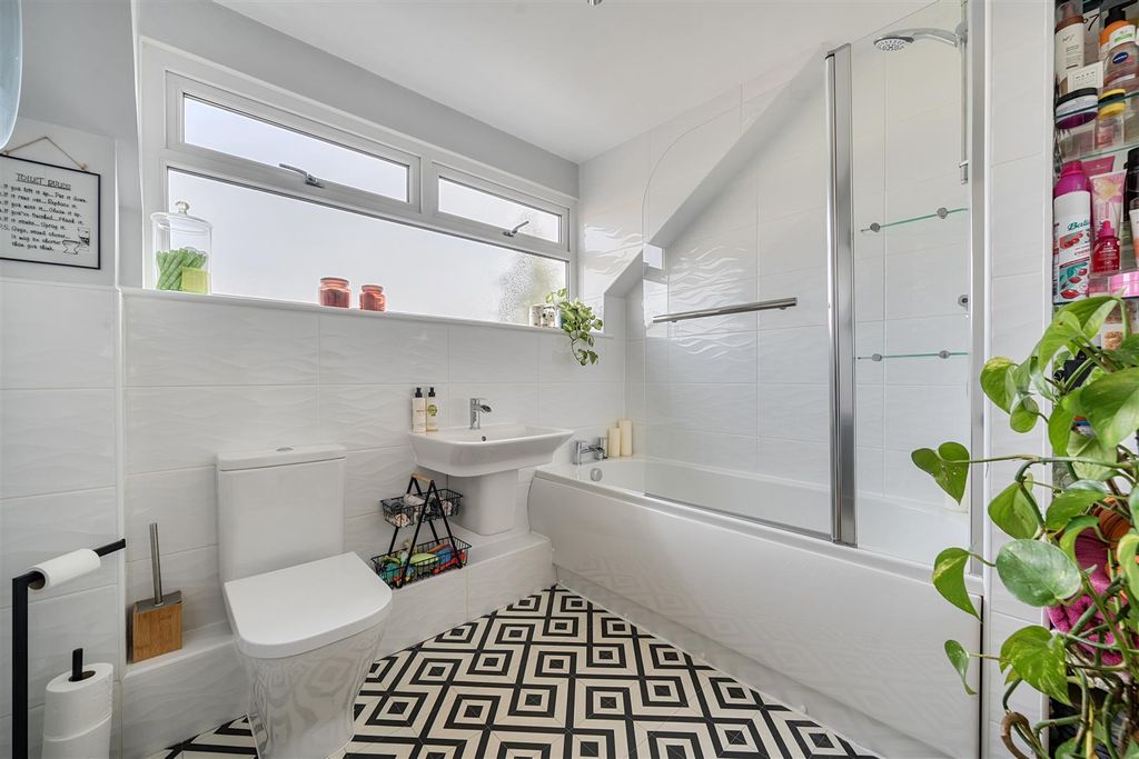 Additional image 14 of 4 bed semi-detached house for saleCowley Way, Sutton Benger, Chippenham SN15