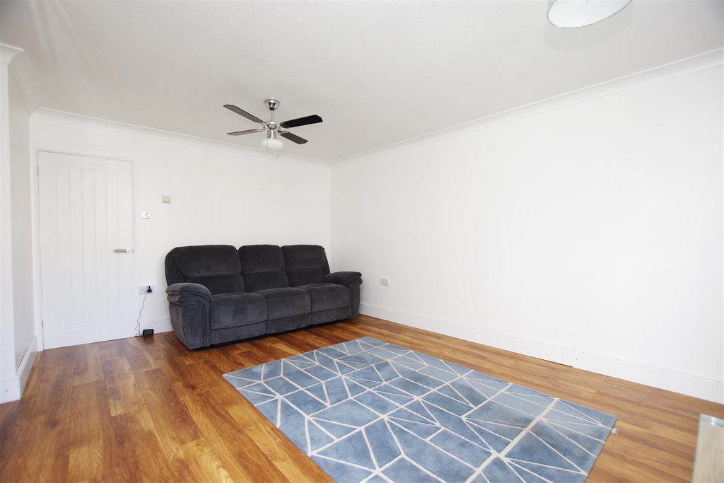 Additional image 5 of 2 bed bungalow for saleChalgrove Field, Freshbrook, Swindon SN5