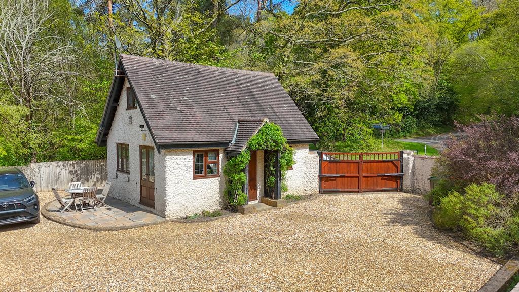 Additional image 15 of 4 bed detached house for saleHale Road, Woodgreen, Fordingbridge SP6